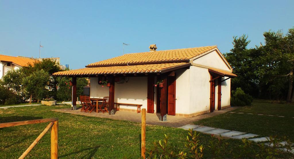 Agriturismo La Casa Della Lavanda - Il Rustico Маріна-ді-Монтемарчано Екстер'єр фото
